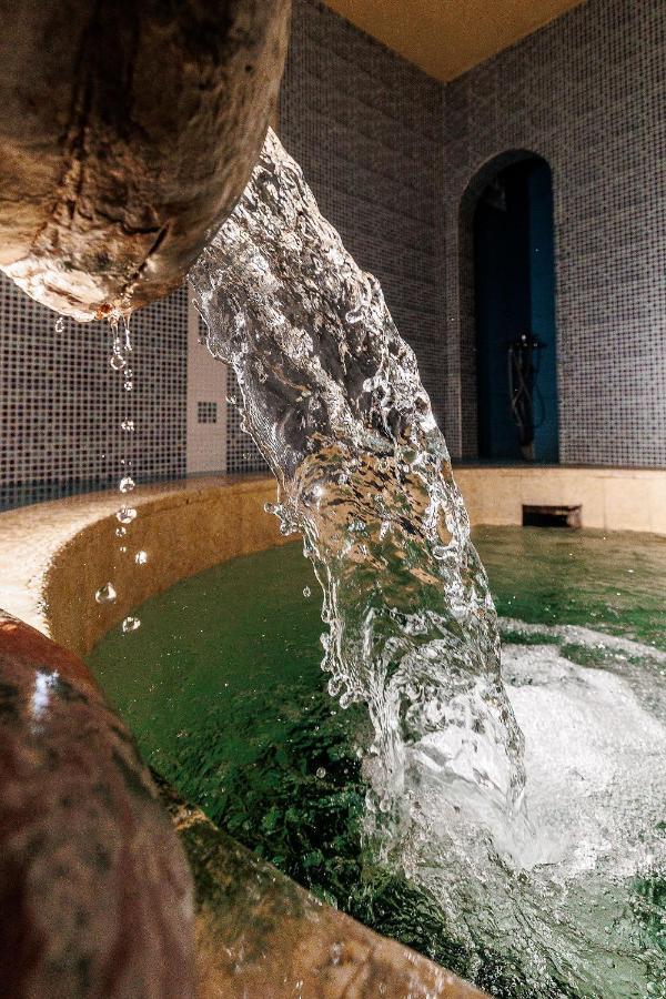 Hotel Hamam Ángisztro Kültér fotó