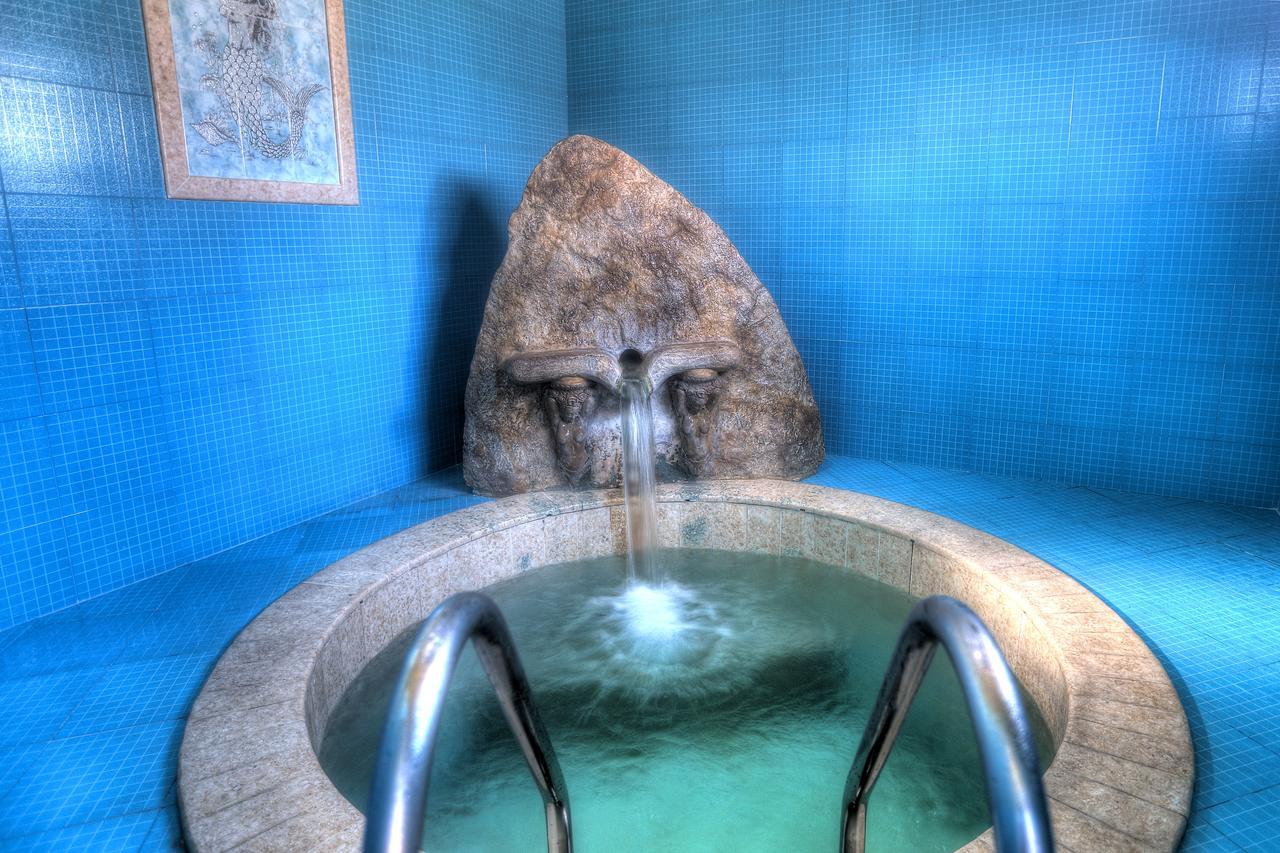 Hotel Hamam Ángisztro Kültér fotó