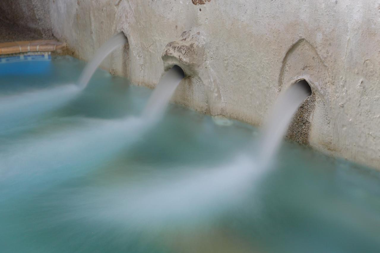 Hotel Hamam Ángisztro Kültér fotó